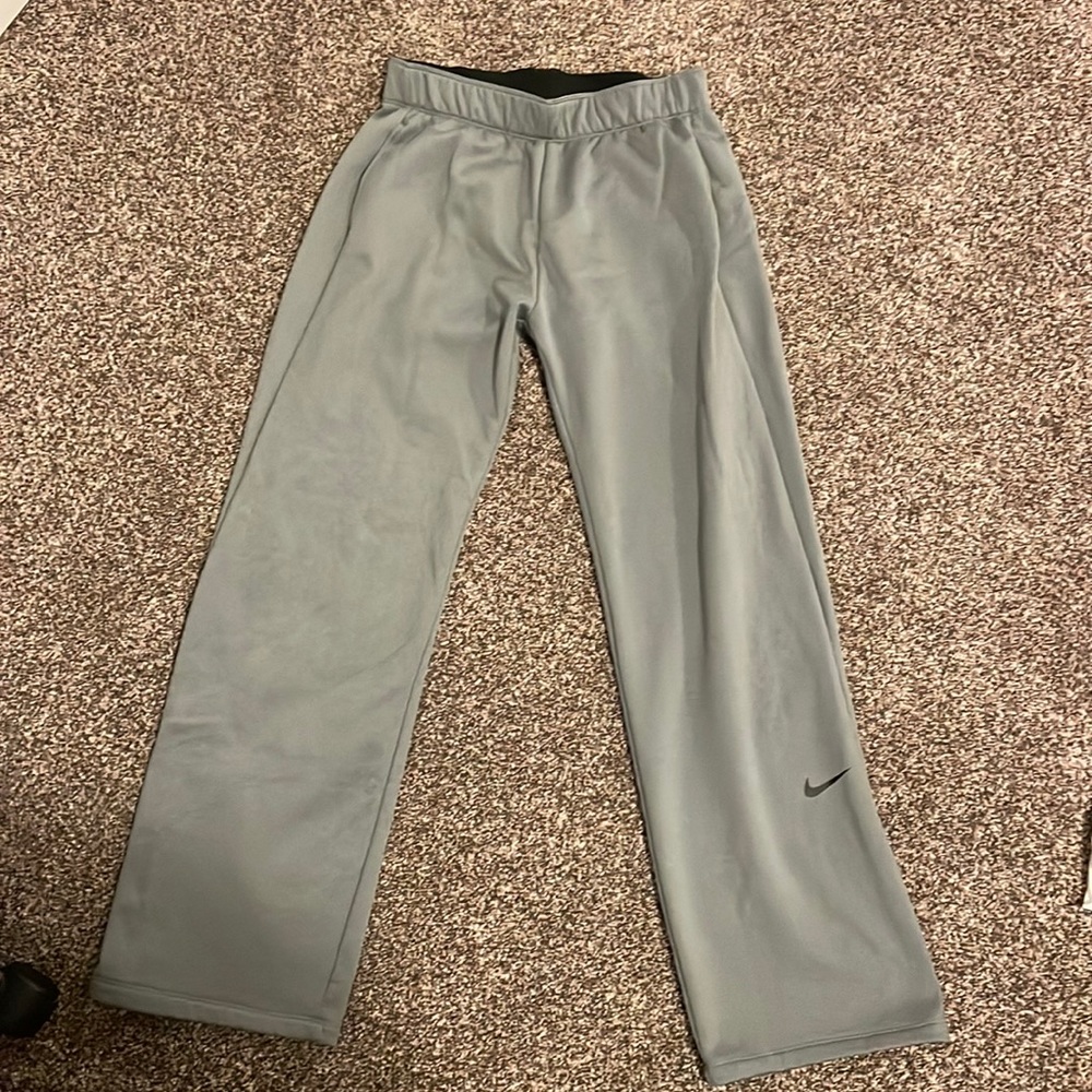 Gray Nike sweatpants